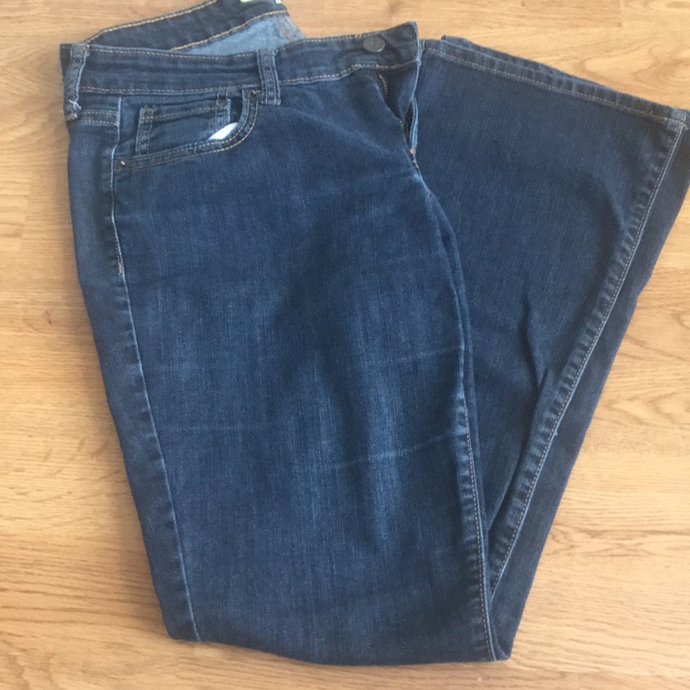 Old Navy Women’s Jeans Size 4 Short